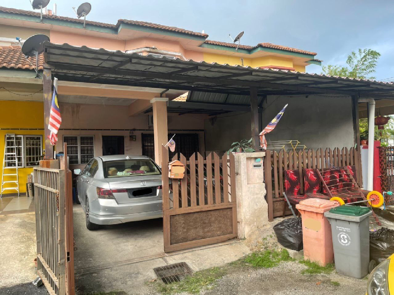 Good Location Double Storey Terrace Taman Kemuning Senawang