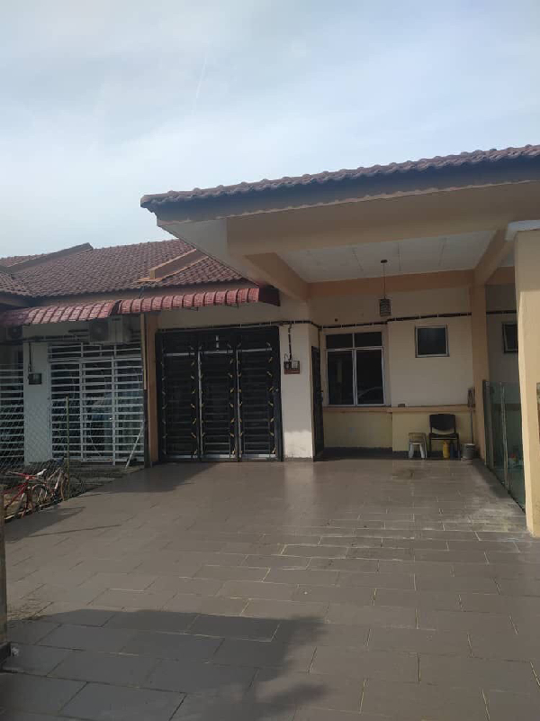 Good Location Single Storey Terrace Taman Intan Baiduri Salak Tinggi