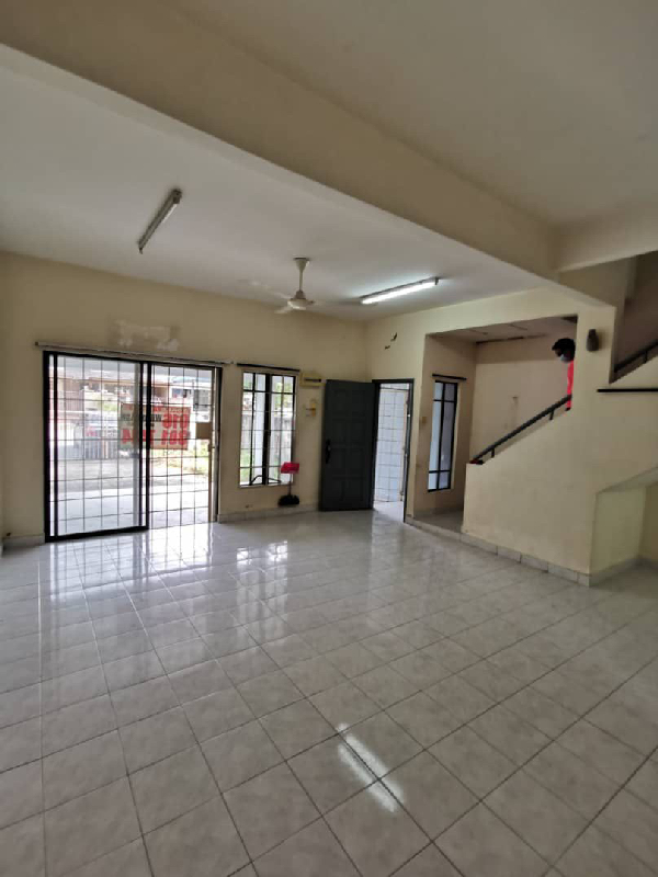 Good Location Double Storey Terrace Taman Desa Kasia Nilai - photo 3