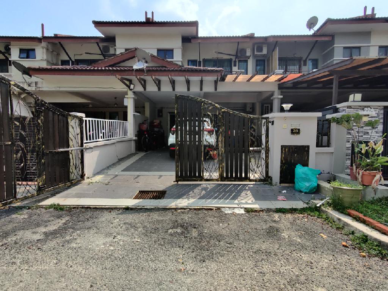 Facing Open Double Storey Terrace Taman Kristal 2 Dengkil