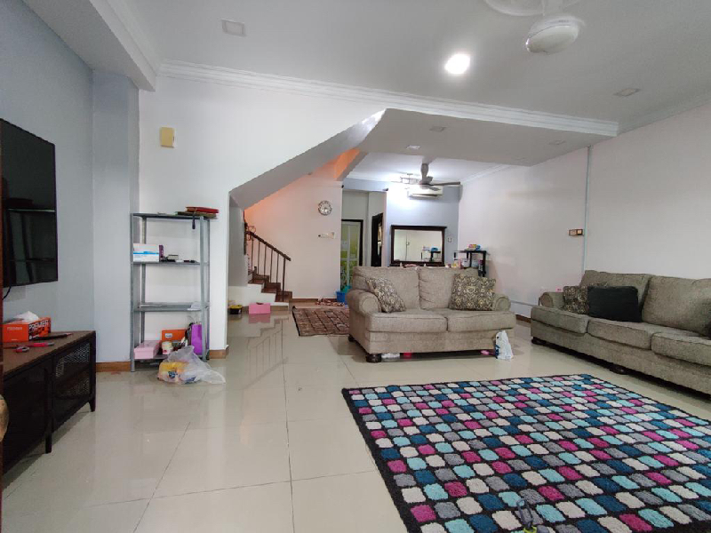 Facing Open Double Storey Terrace Taman Kristal 2 Dengkil - photo 2