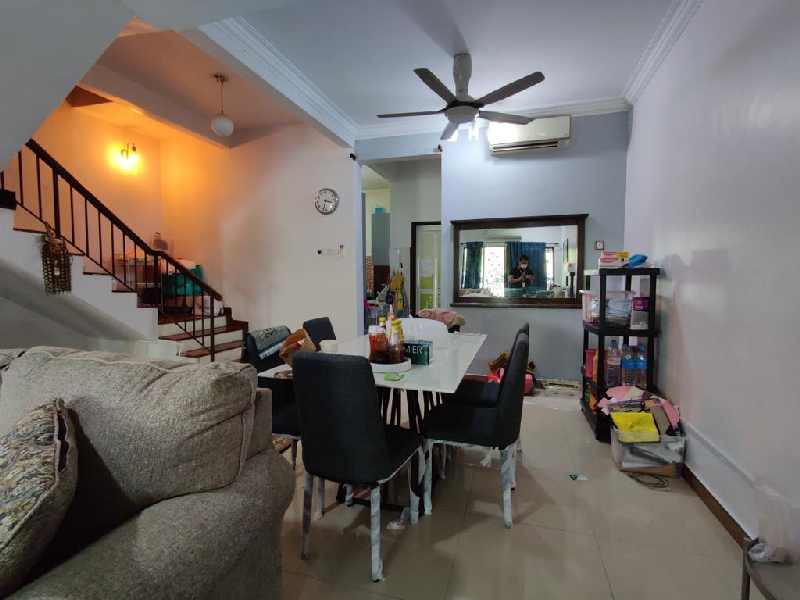 Facing Open Double Storey Terrace Taman Kristal 2 Dengkil - photo 3