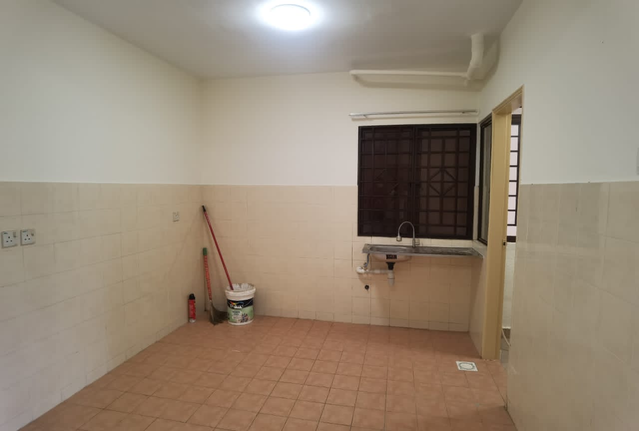 Palm Spring Condo 936sf Kota Damansara PJ MRT - photo 3