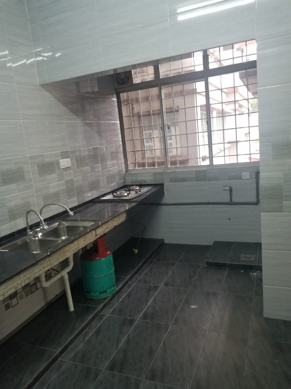 Sri Kesidang Apartment - Jeff- 1st flr - 1400 - photo 3