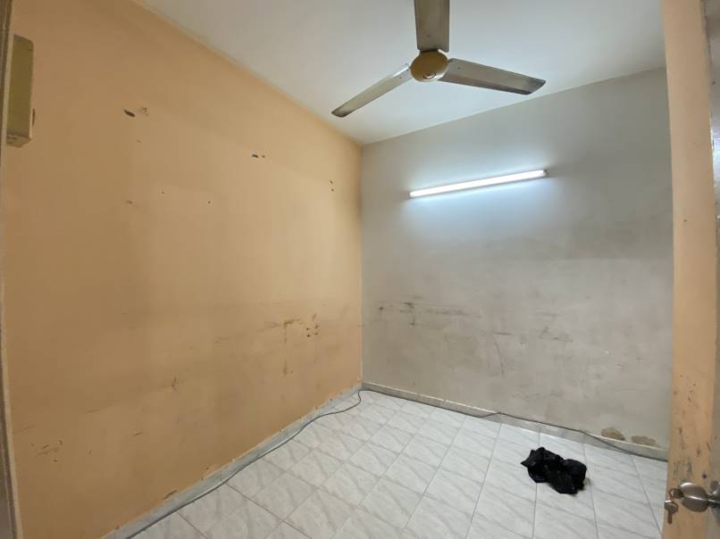 Puchong Taman Wawasan Double Storey House - photo 3