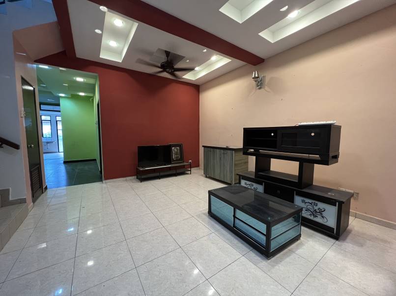 Puchong Taman Mutiara Indah Double Storey House - photo 2