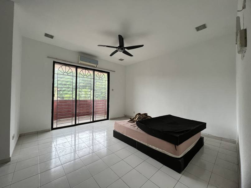 Puchong Taman Mutiara Indah Double Storey House - photo 8