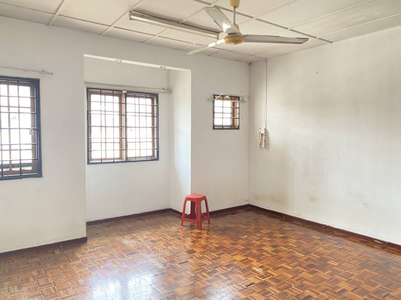 Puchong Taman Wawasan Double Storey House - photo 8