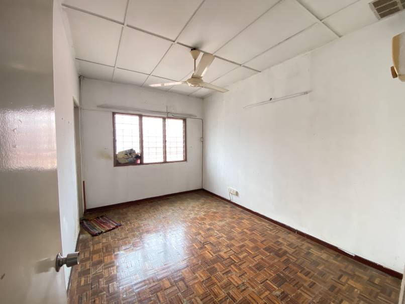 Puchong Taman Wawasan Double Storey House - photo 11