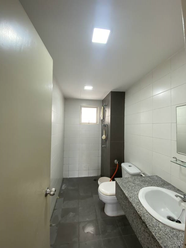 Sri Petaling Endah Promenade Master Bedroom - photo 3