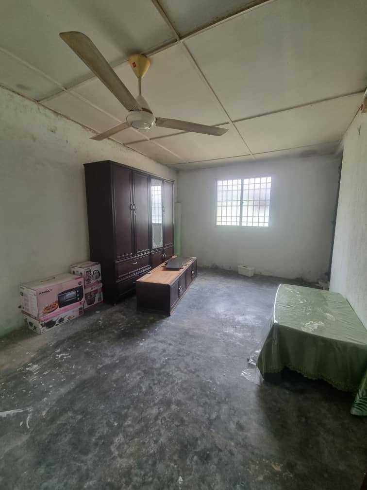SINGLE STOREY HOUSE AT ULU KINTA,IPOH FOR SALE - photo 2