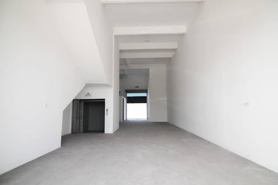 New Direct Developer 3 Storey Terrance Factory - photo 5