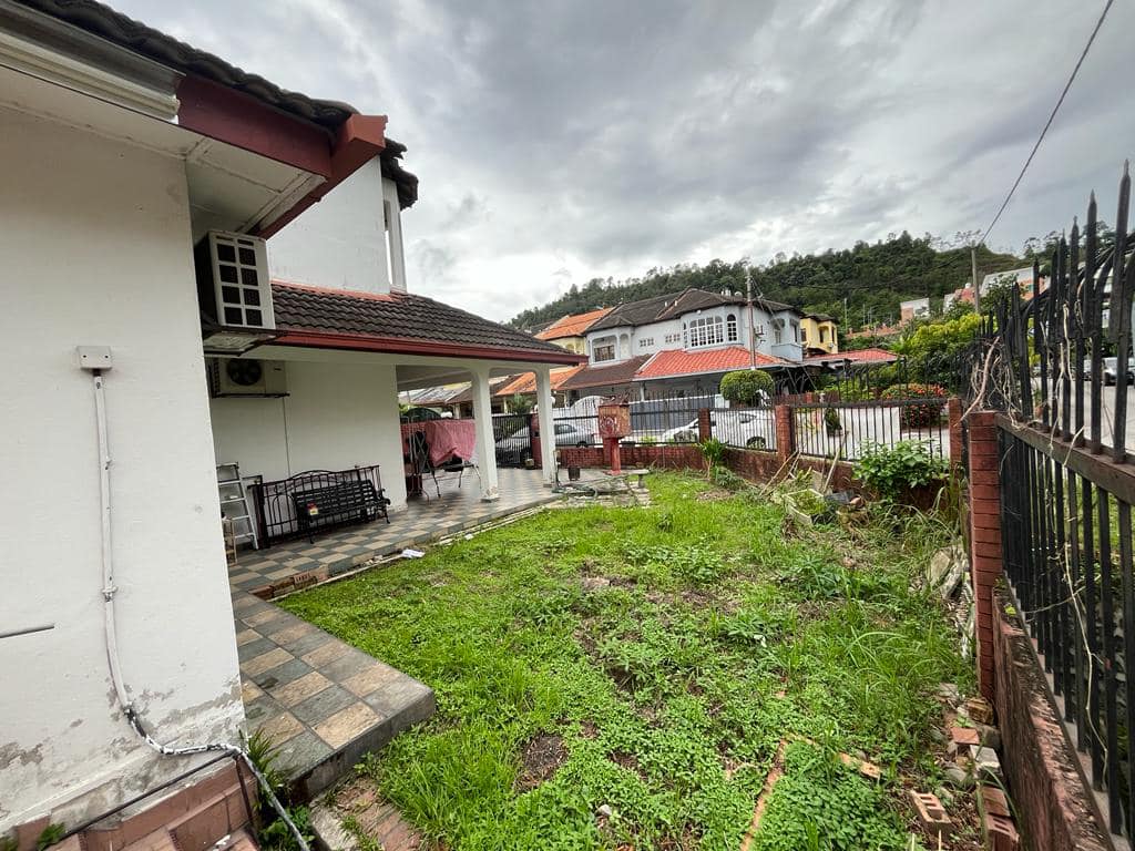 Corner Double Storey ...