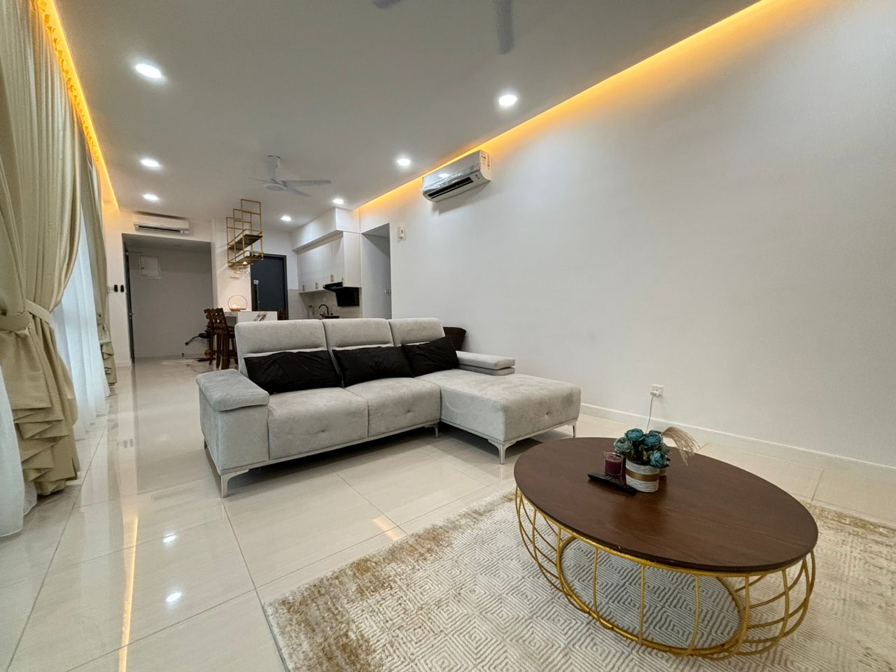 One Cochrane Residences for Rent - photo 4