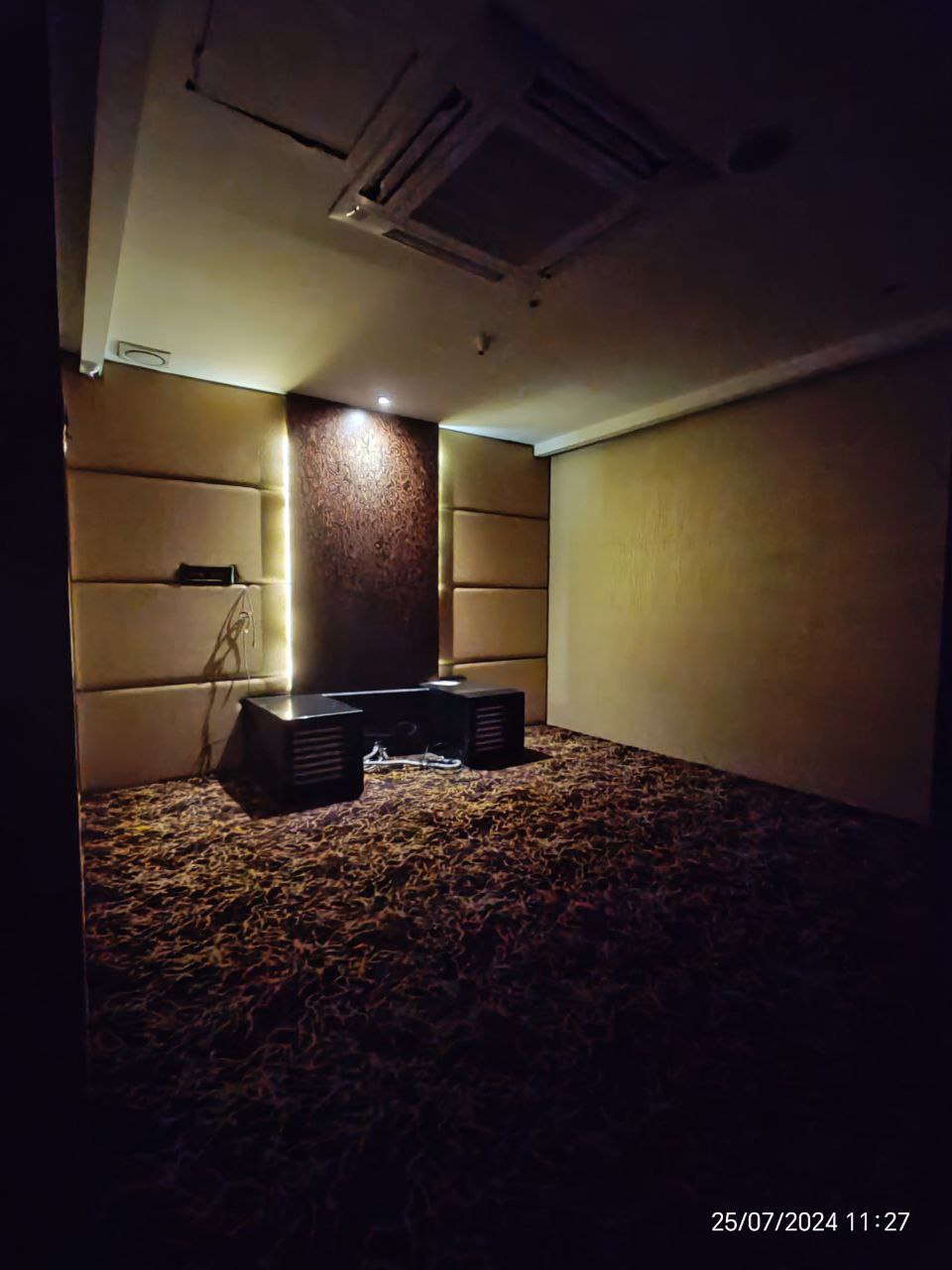 Commercial Spacious Old Klang Road Partial Furnish - photo 6