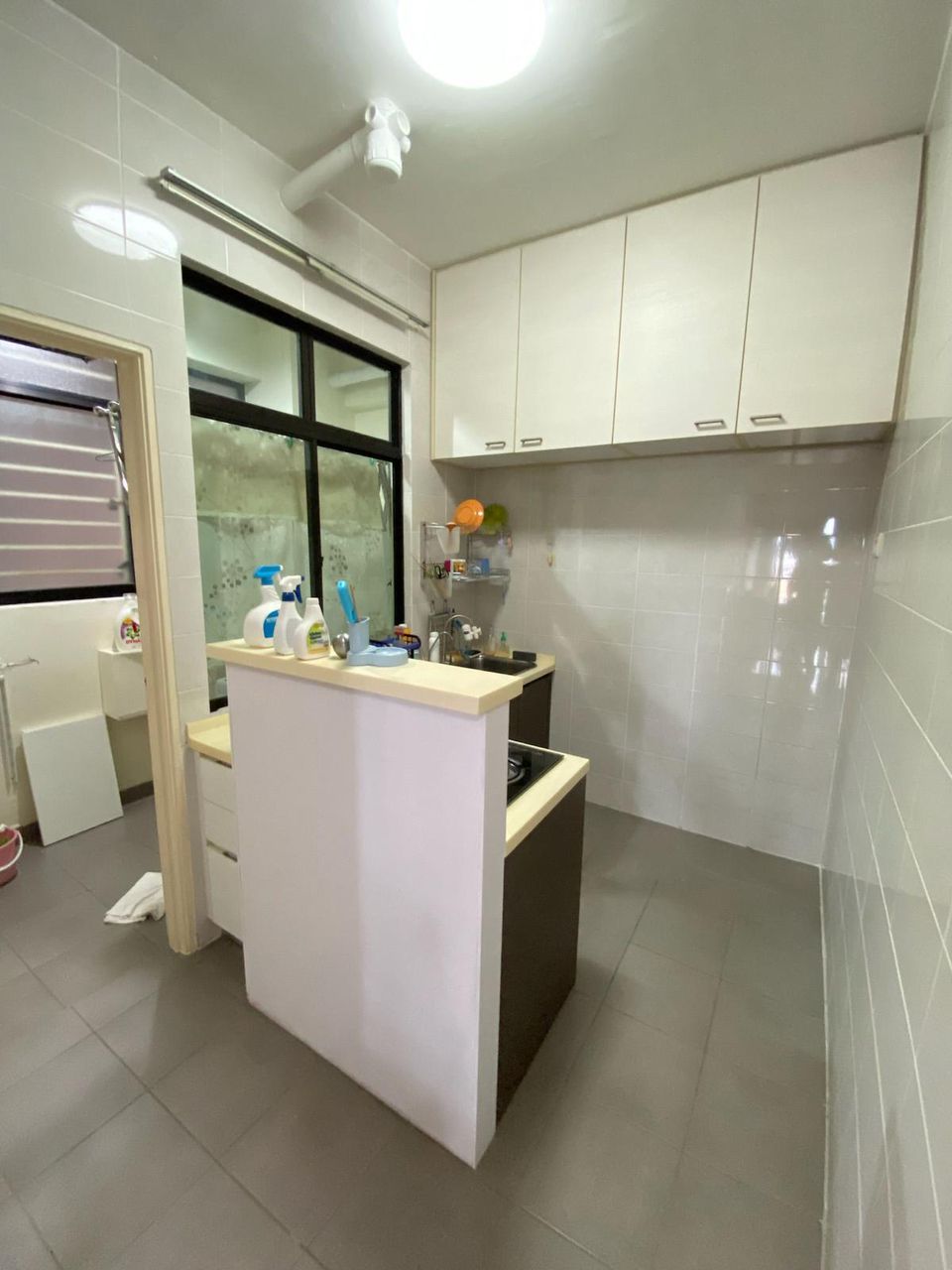Park 51 Residency 994sf Well Kept Unit - photo 3