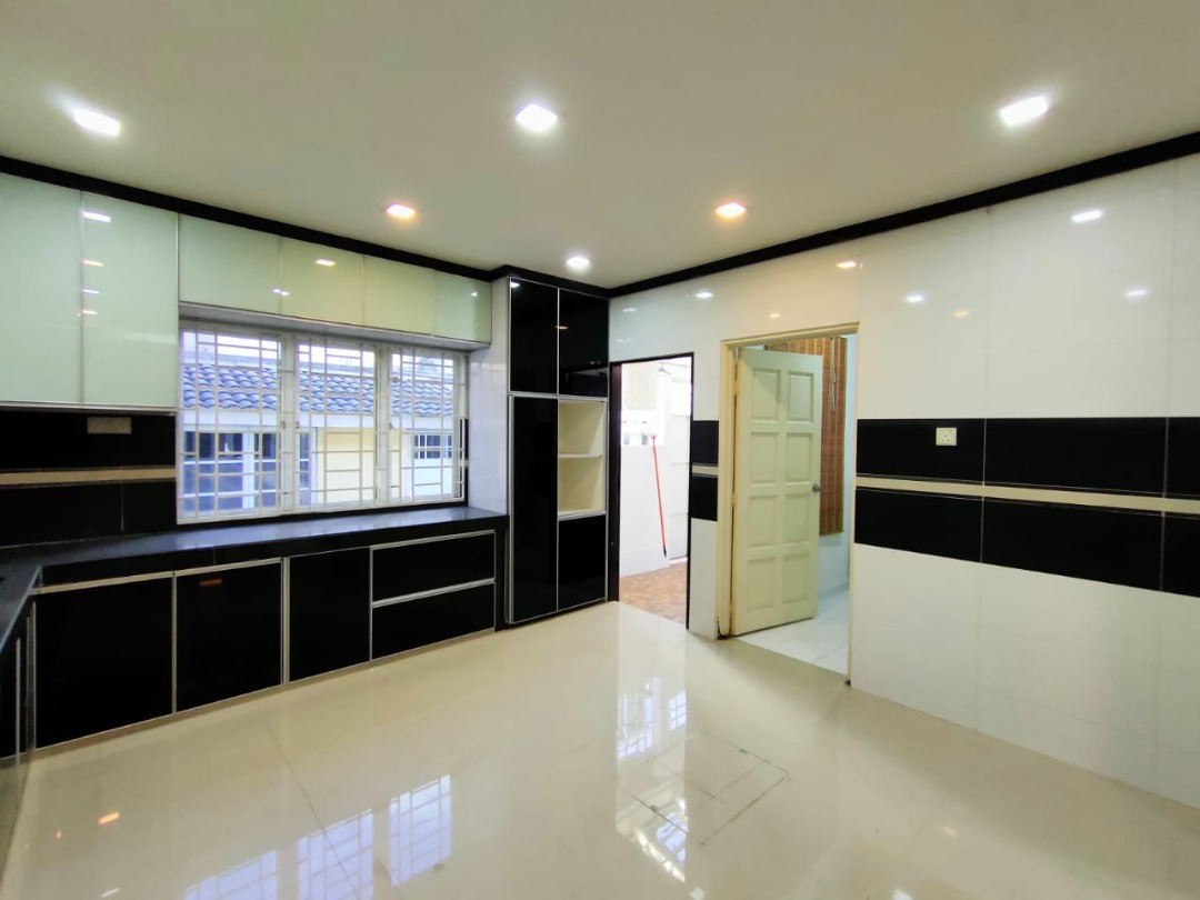 Bandar Sri Damansara SD12 Double-Storey Terreced - photo 5