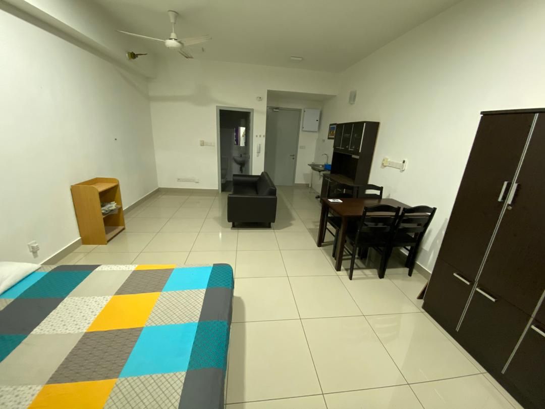 Utropolis Suites 2 Glenmarie Shah Alam by Jr - photo 4