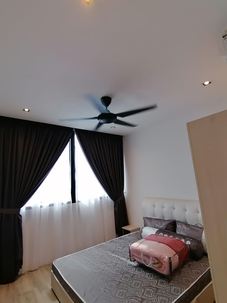 Lumi Tropicana at Tropicana 2 Balcony Unit - photo 6