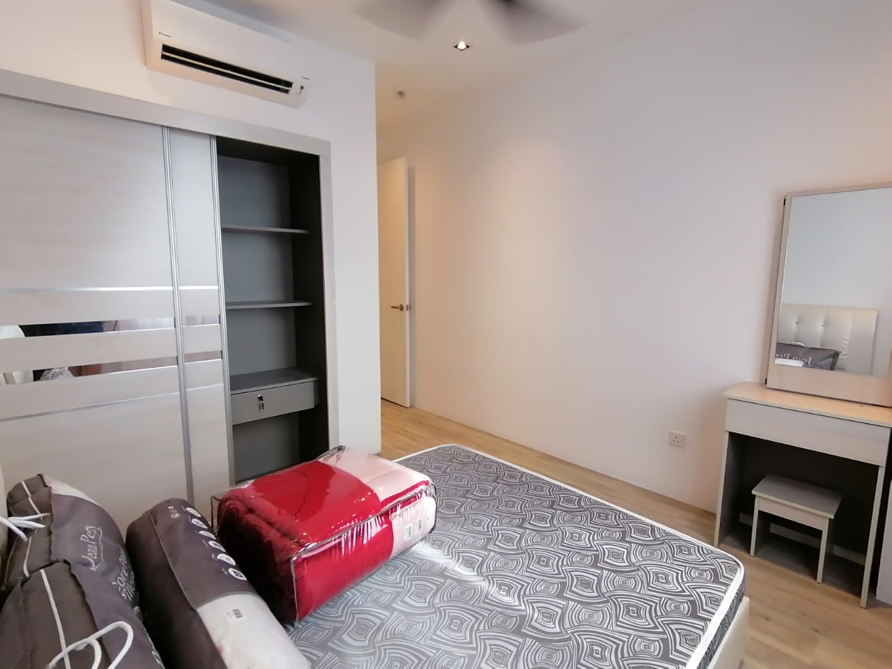 Lumi Tropicana at Tropicana 2 Balcony Unit - photo 7