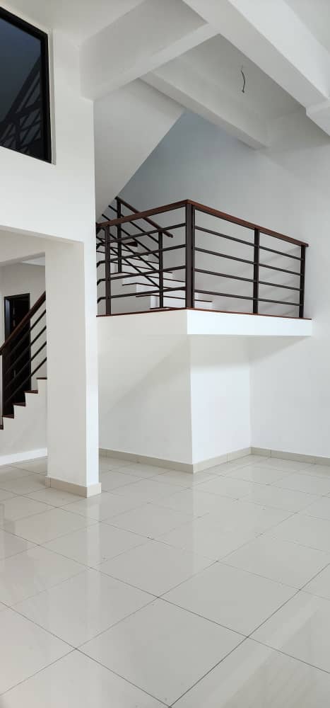 Klang, TTDI Grove 3 story For Sale by Edmond - photo 6