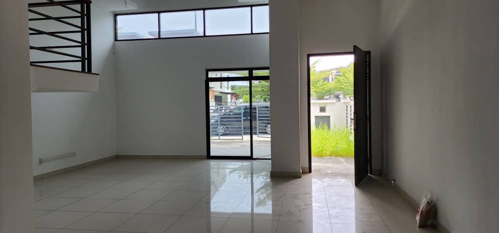 Klang, TTDI Grove 3 story For Sale by Edmond - photo 9