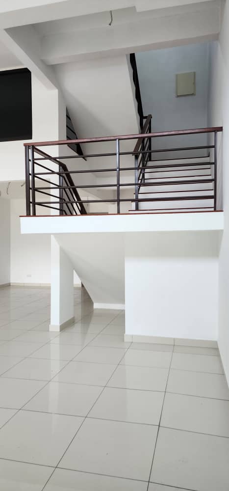 Klang, TTDI Grove 3 story For Sale by Edmond - photo 10