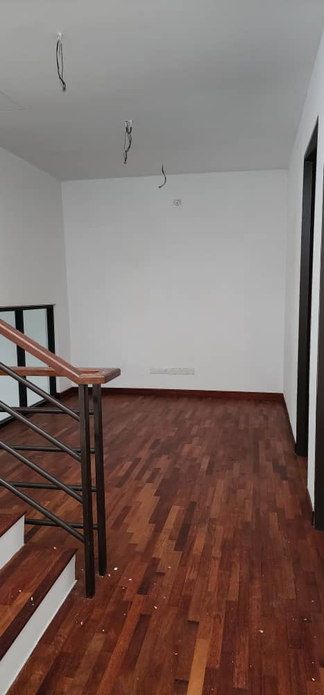 Klang, TTDI Grove 3 story For Sale by Edmond - photo 12