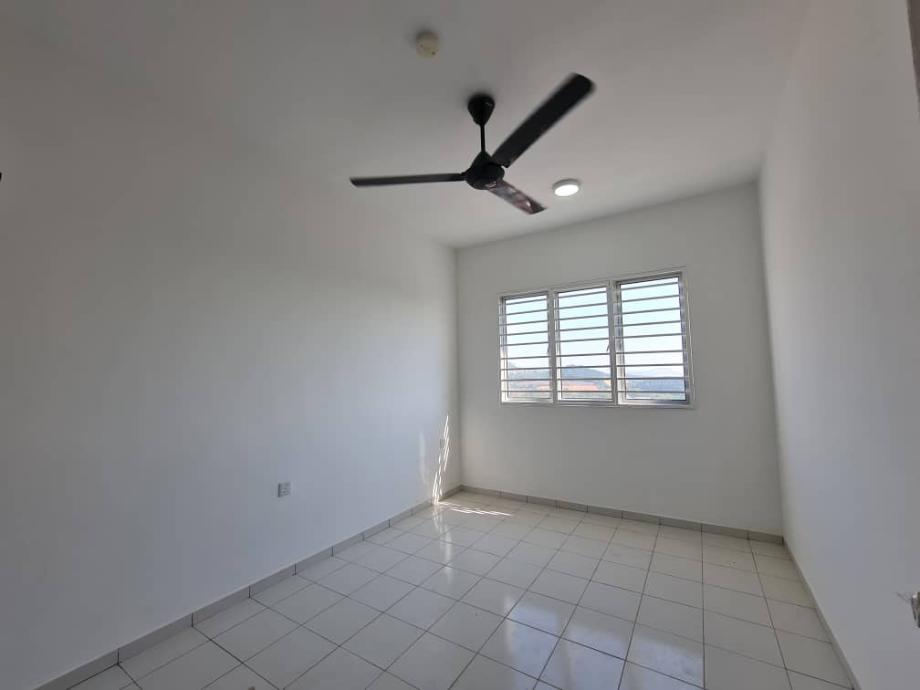 Partly Furnished Seri Seraya Apartment by Chee Hin - photo 6