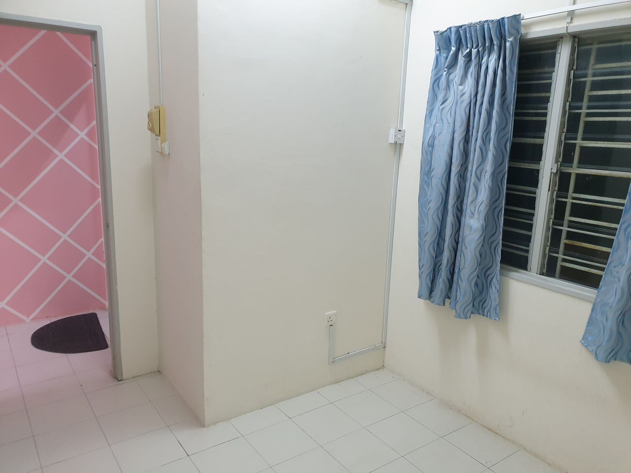 Reno 2 Sty House Saujana Utama 3 by Matt - photo 7
