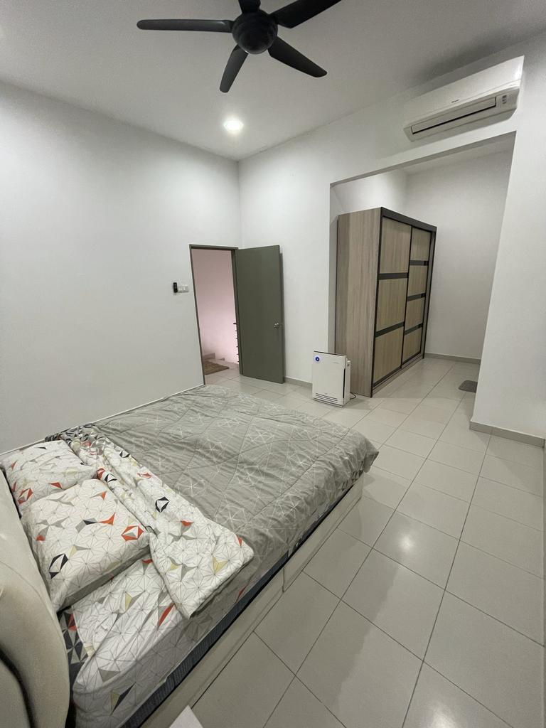 Full Furnish 2 Sty Bandar Hillpark Olive by Benson - photo 3