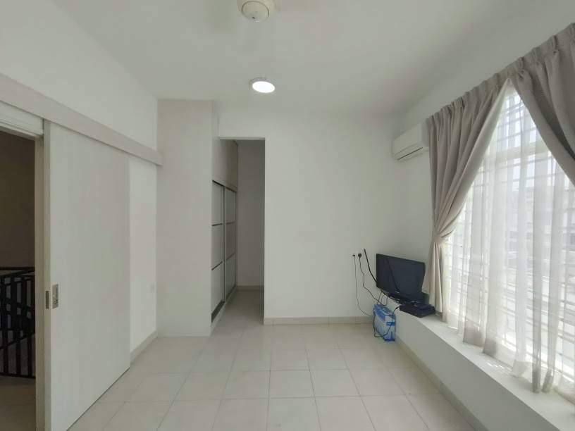 Reno 2 Storey Bandar Hillpark Meranti by Benson - photo 4