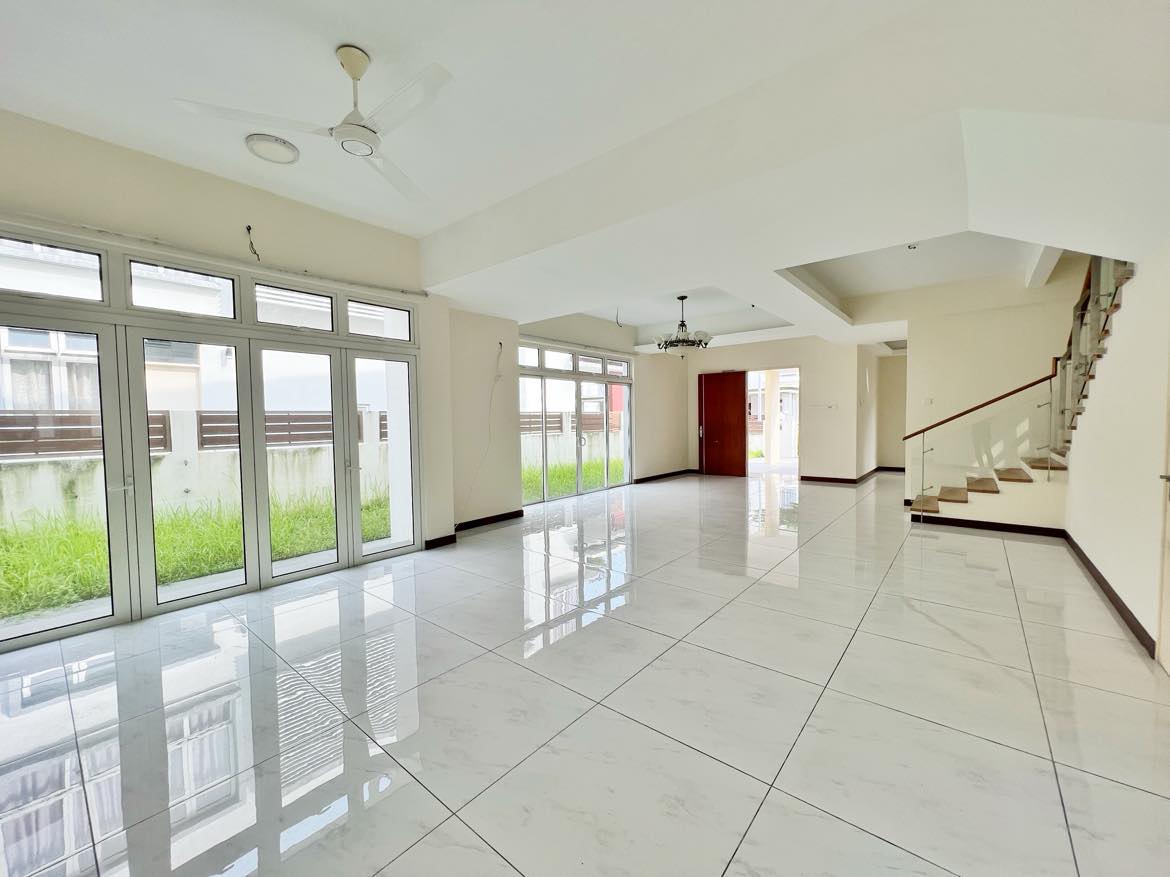 Casa Idaman, Setia Alam by Jr - photo 3