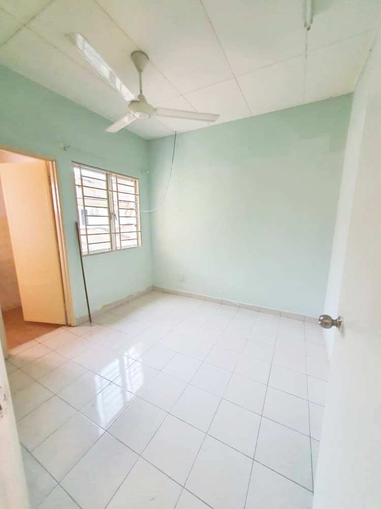 2 Sty Alam Suria Sek 16 by Chee Hin - photo 9