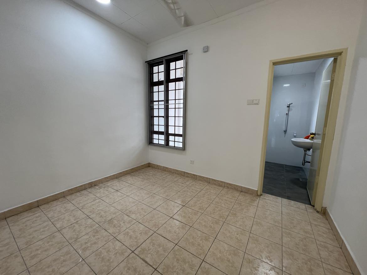 Jalan Adang Bukit Jelutong Shah Alam WTS by Jr - photo 11