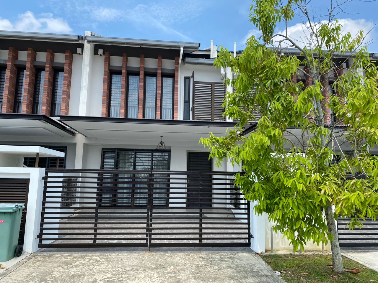 BRAND NEW Elmina Valley 2 for sale by Michael - photo 2