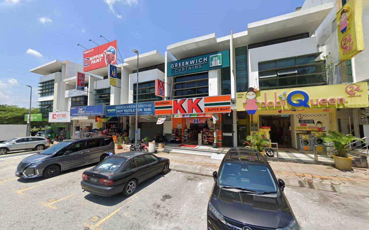 End lot 3 Storey Shop Denai Alam Shah Alam Elmina - photo 2