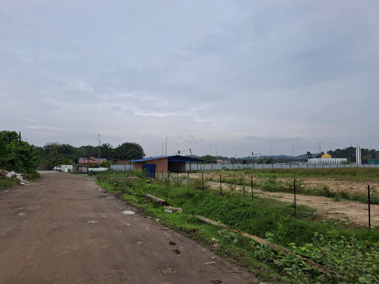 Freehold 13 Acre Agricultural Land by Kevin - photo 2