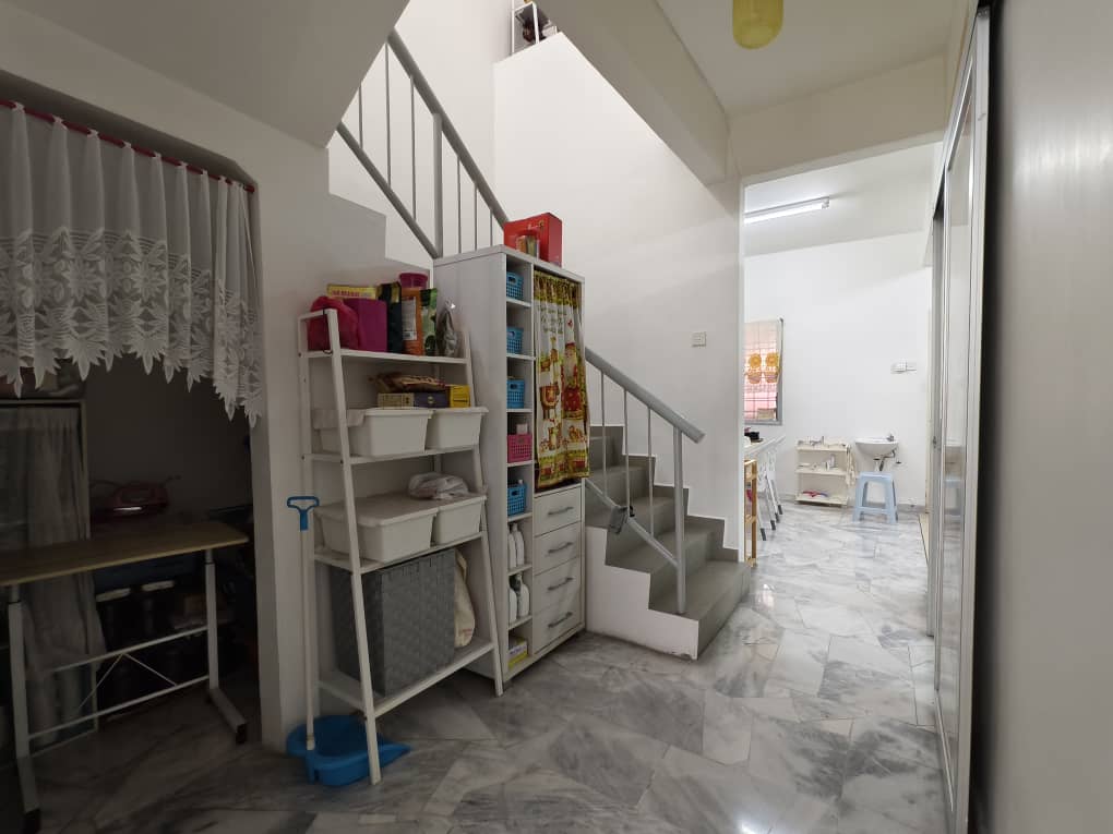 Reno 2 Sty House Saujana Utama 2 by Matt - photo 3