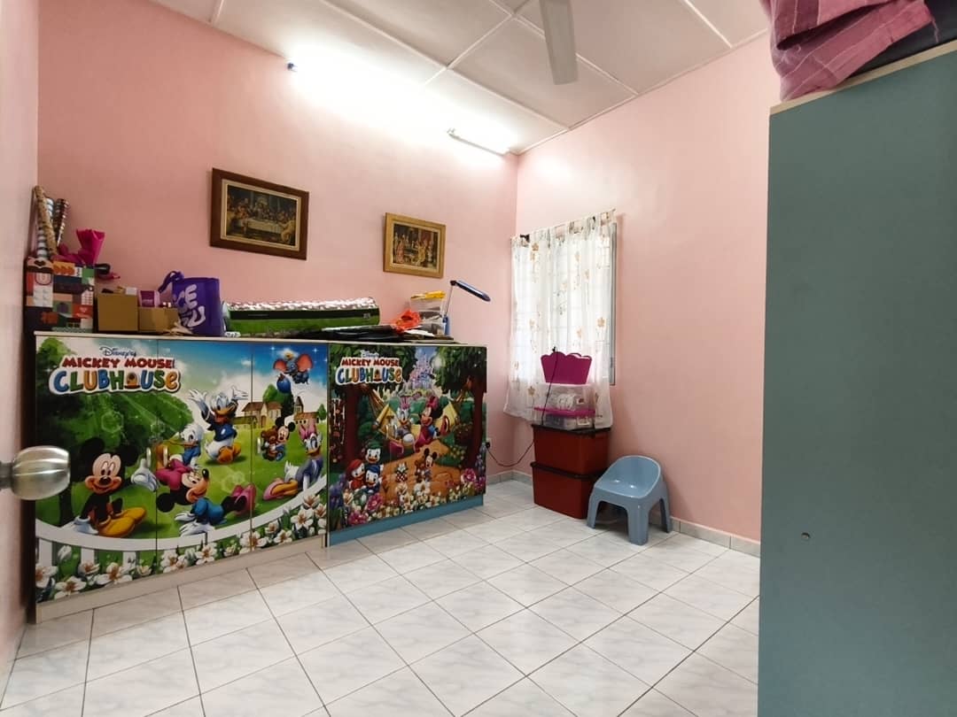 Reno 2 Sty House Saujana Utama 2 by Matt - photo 8