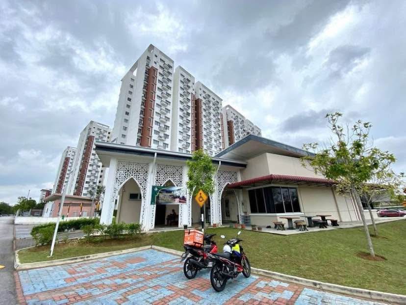 De Bayu Apartment Setia Alam by Chee Hin - photo 3