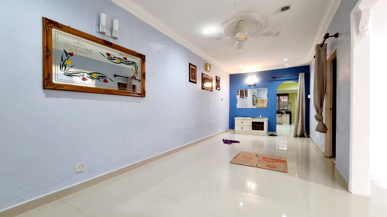 1 Storey Terrace House Taman Zamrud, Kajang - photo 3