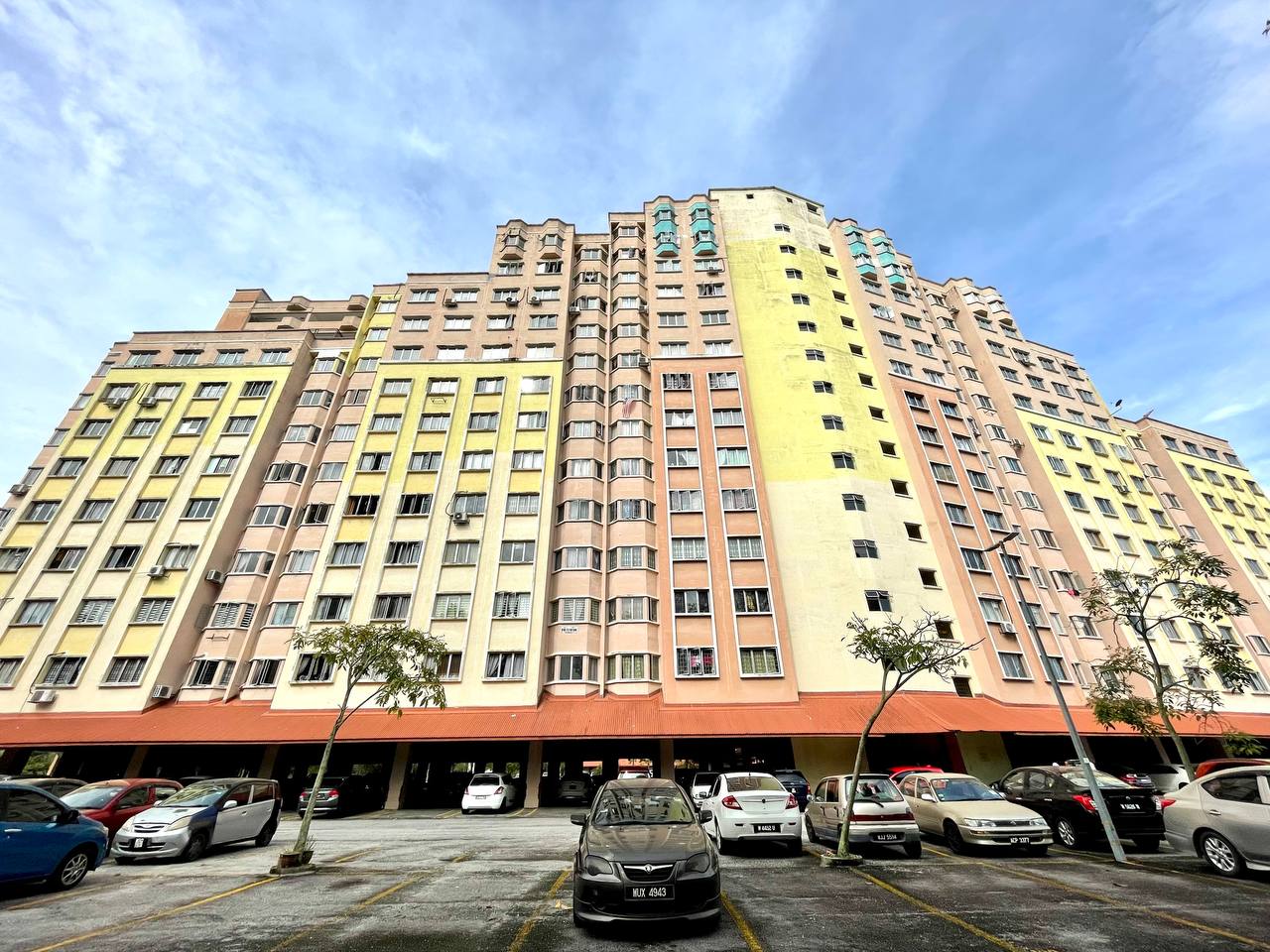 Apartment Desaminium Flora, Equine Park