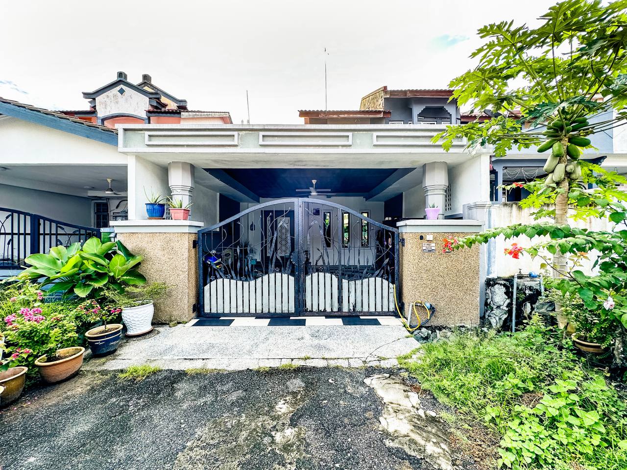 Lorong Gugusan Alam Banda Puncak Alam - photo 1