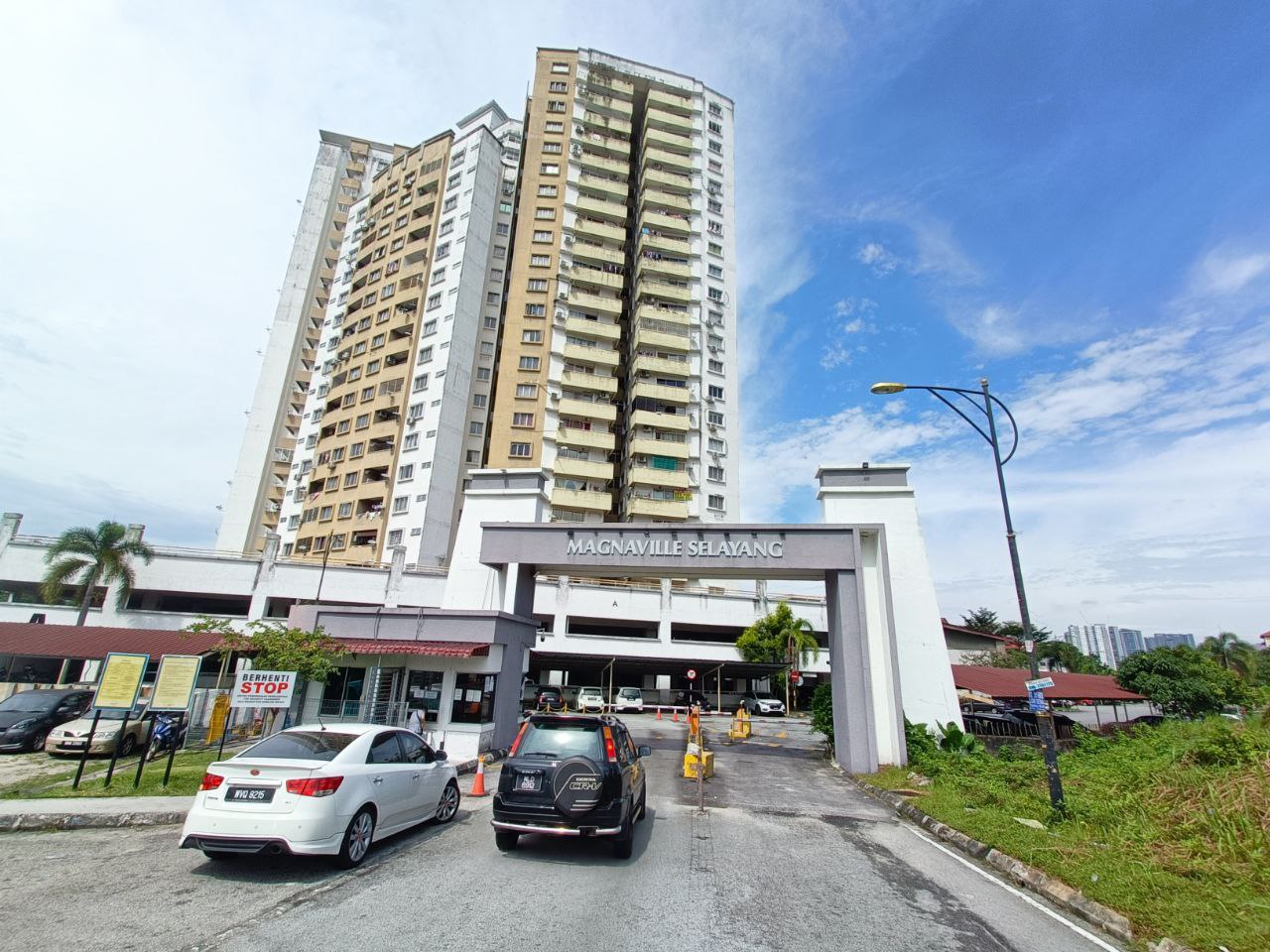 Magna Ville Condominium Selayang