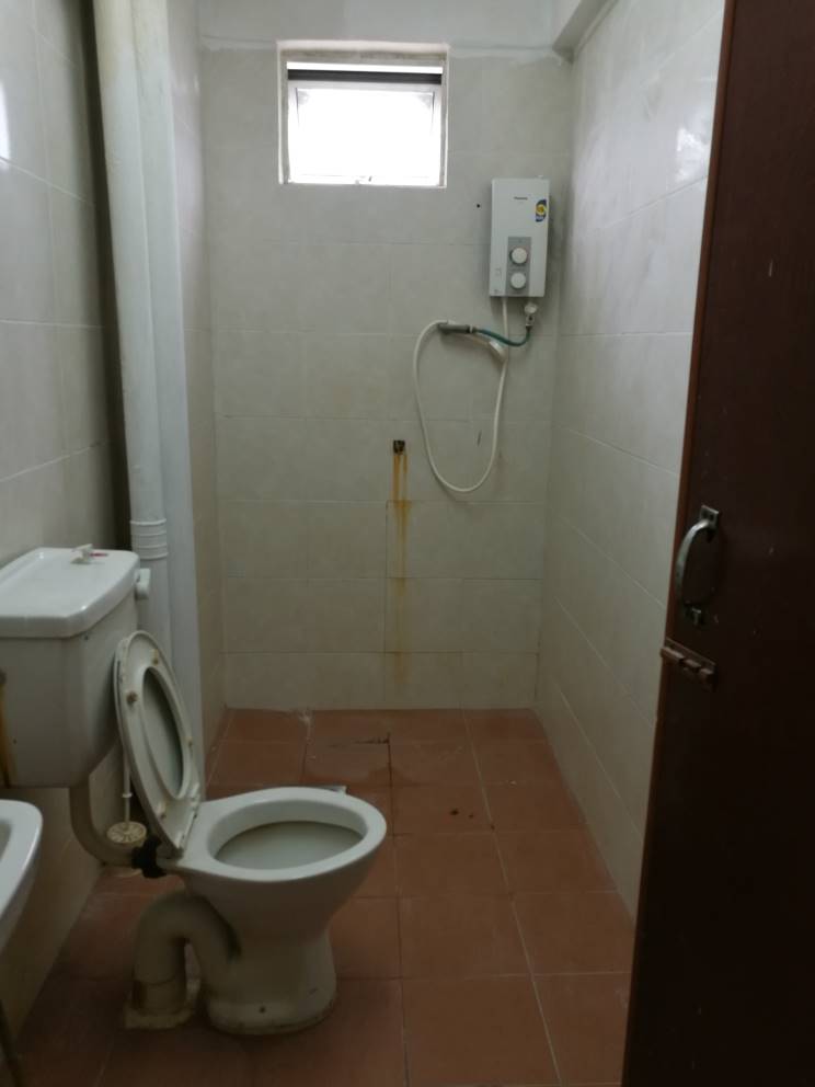 Pangsapuri Seri Indah, Seri Kembangan - photo 2