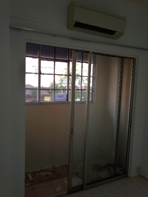 Red Ruby Apartment Seri Kembangan - photo 6