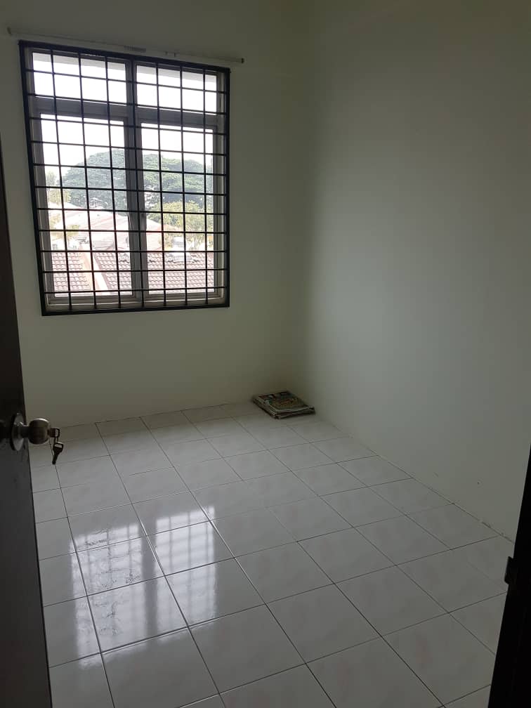 Pangsapuri Seri Indah, Seri Kembangan - photo 4