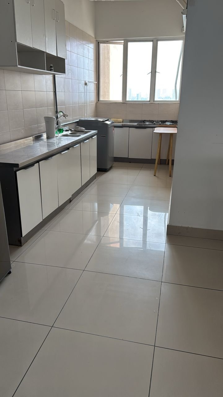 Impian Meridian Condominium - photo 2