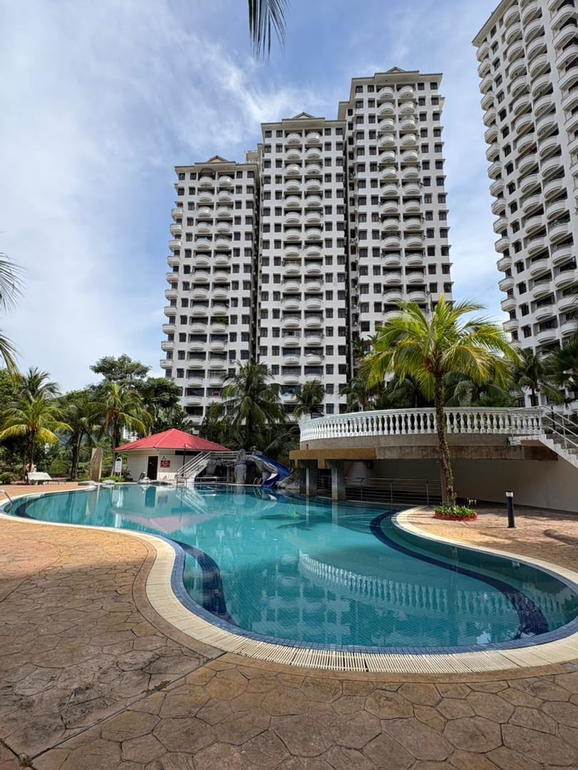 Eden Seaview Condominium